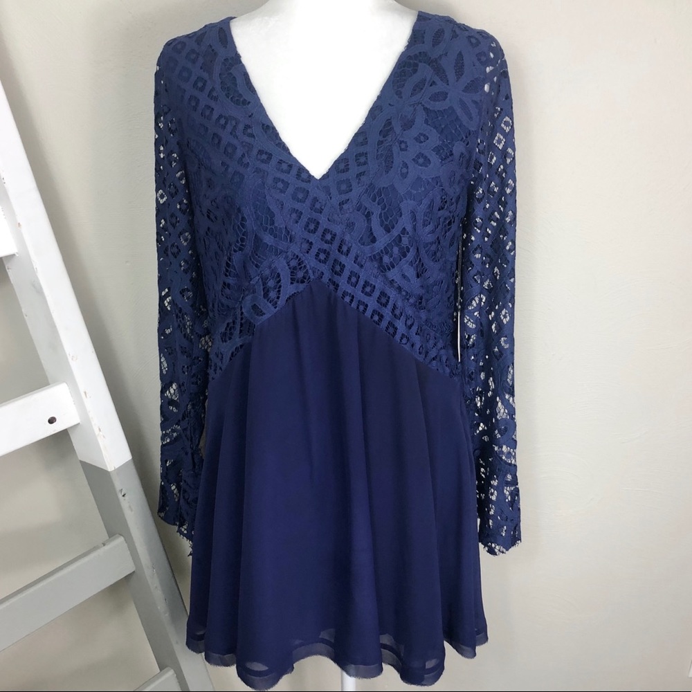 TULAROSA Skyler Embroidered Lace Mini Dress Medium